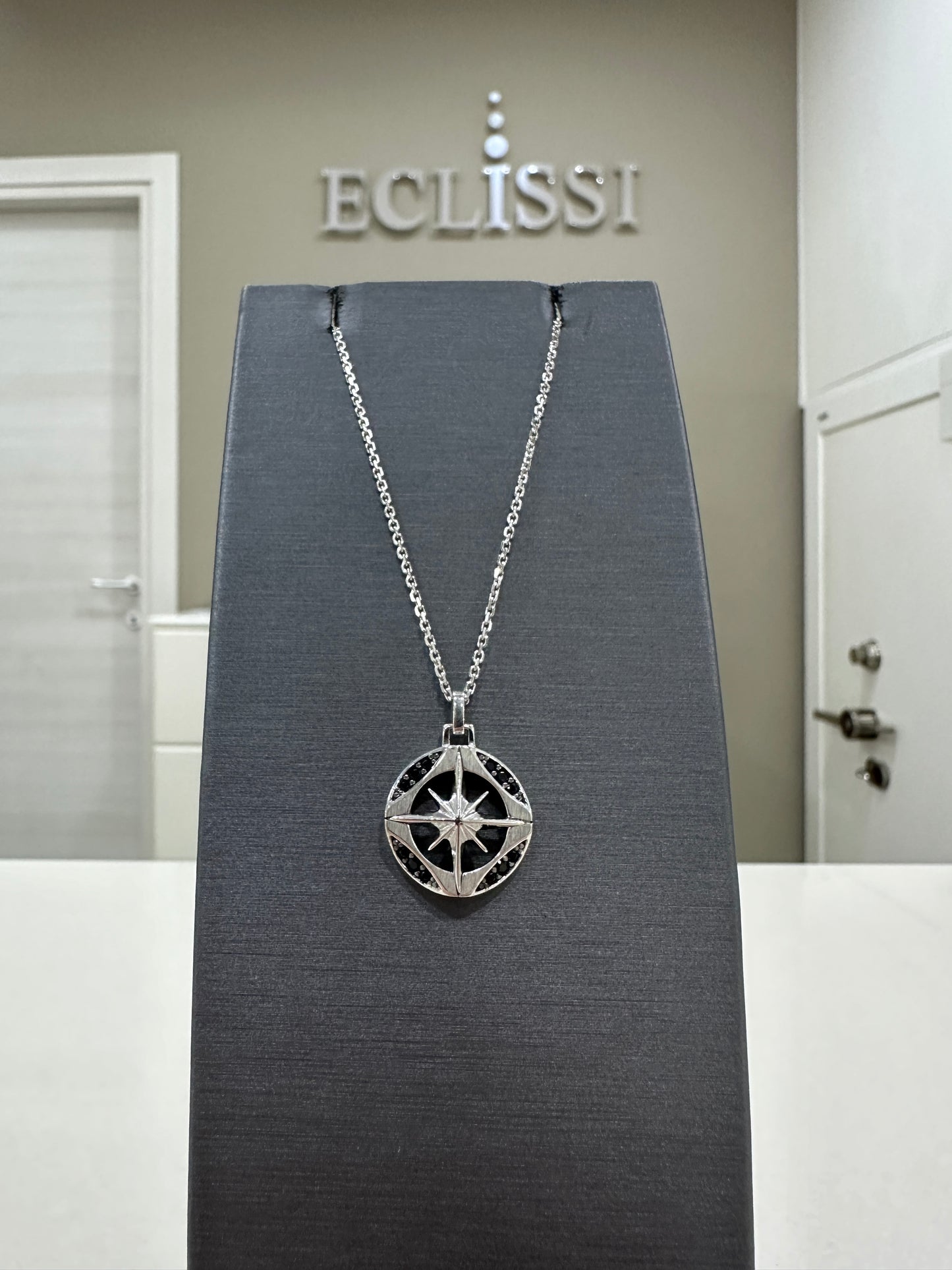 Collana Zancan Con Rosa Dei Venti e Spinelli Neri