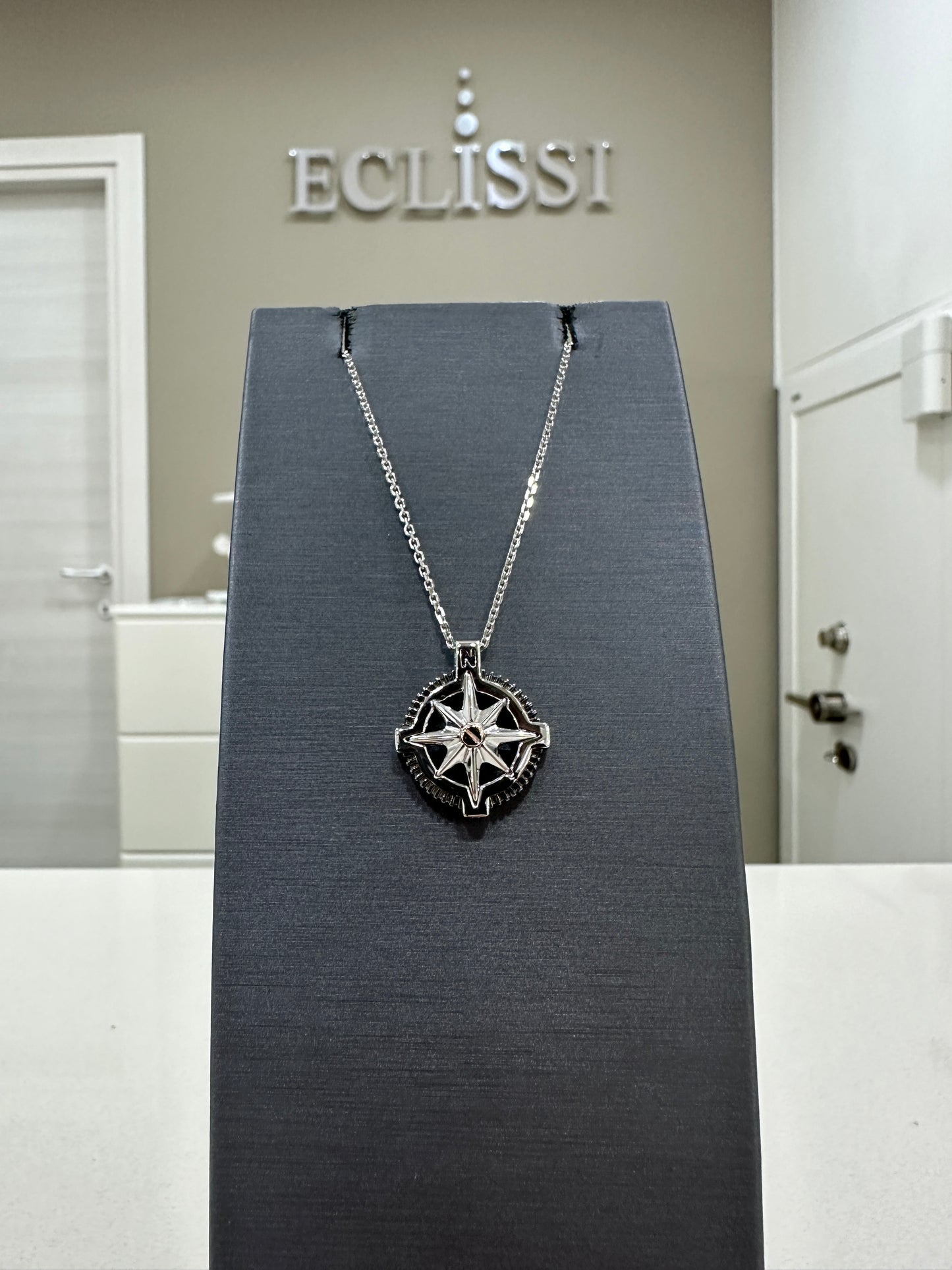 Collana Zancan Rosa Dei Venti Con Dettaglio Centrale Rosè