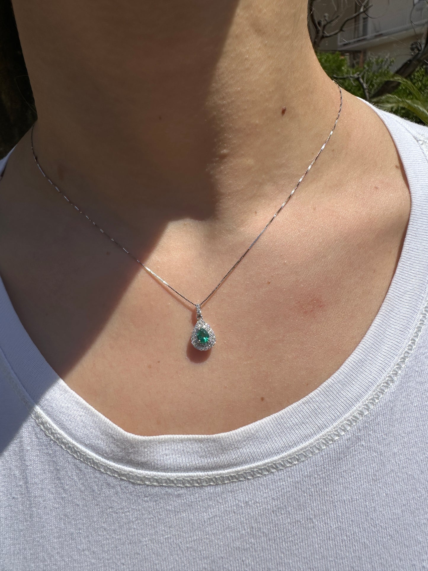 Collana Marika In Oro 18 Kt Ciondolo Goccia Con Smeraldo e Diamanti - CD9102S