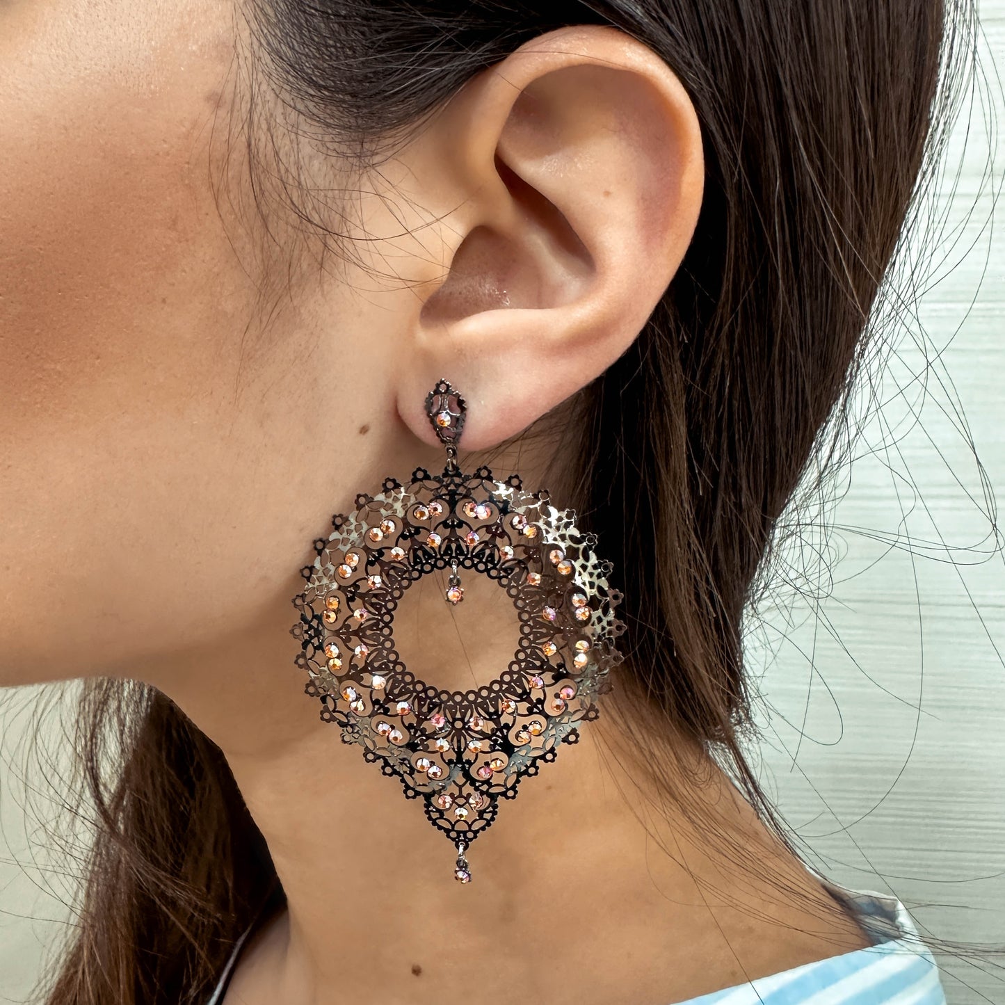 Orecchini La Griffe Pendenti Con Swarovski Arancioni