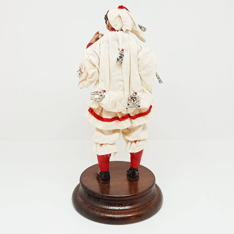 Pulcinella In Piedi