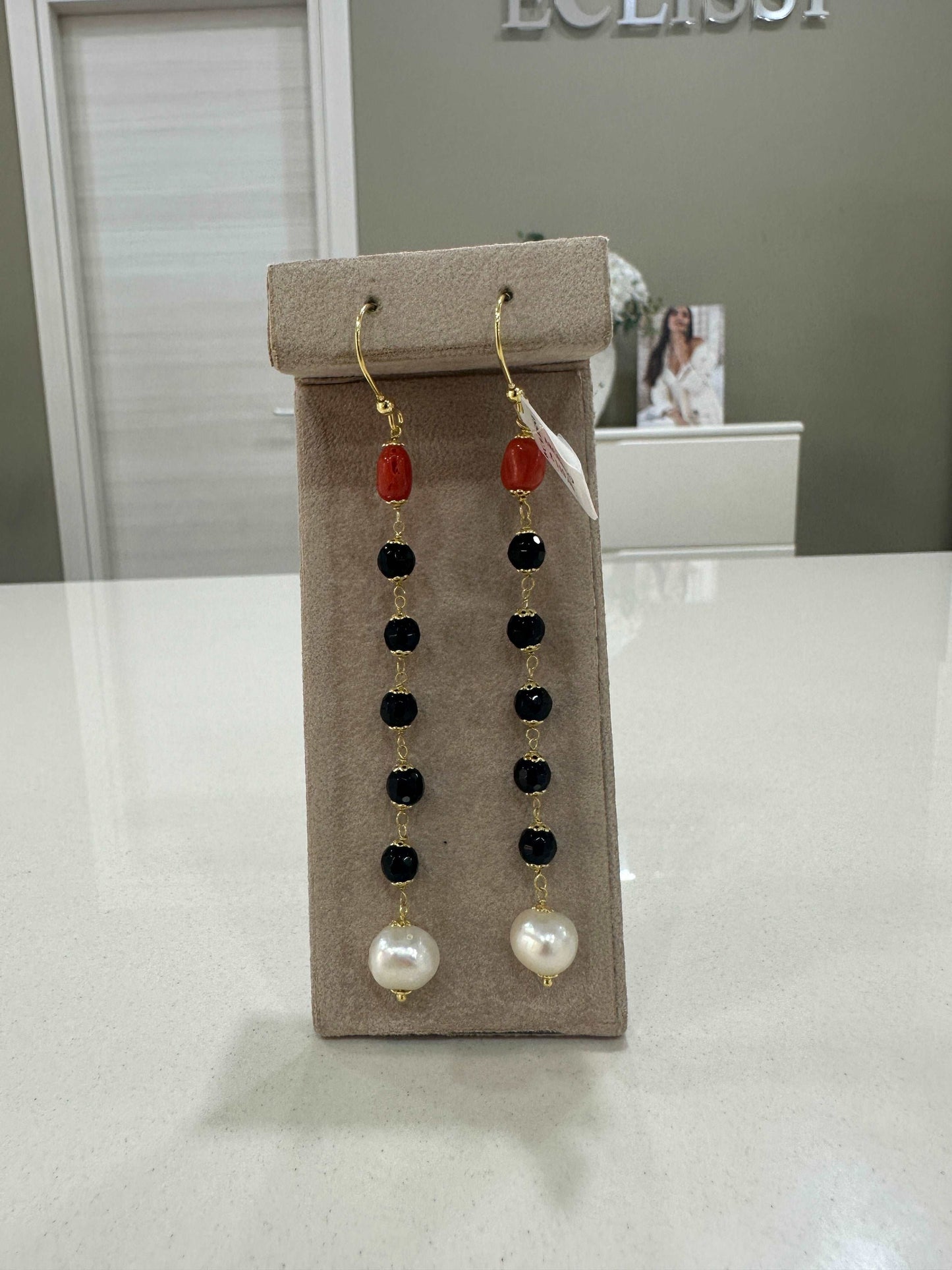 Orecchini In Argento 925 Con Onice, Corallo e Perla Scaramazza