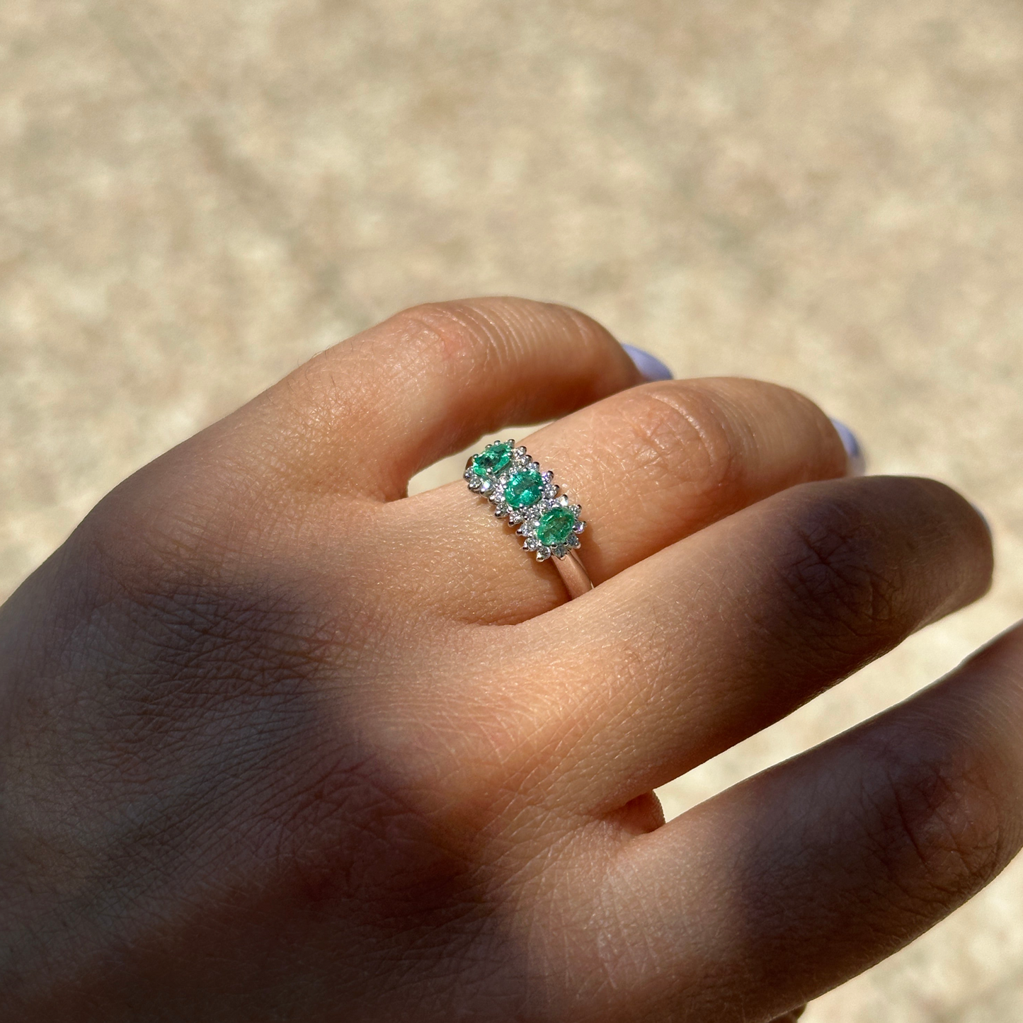 Anello Trilogy Marika Con Smeraldi e Diamanti - AN9508S