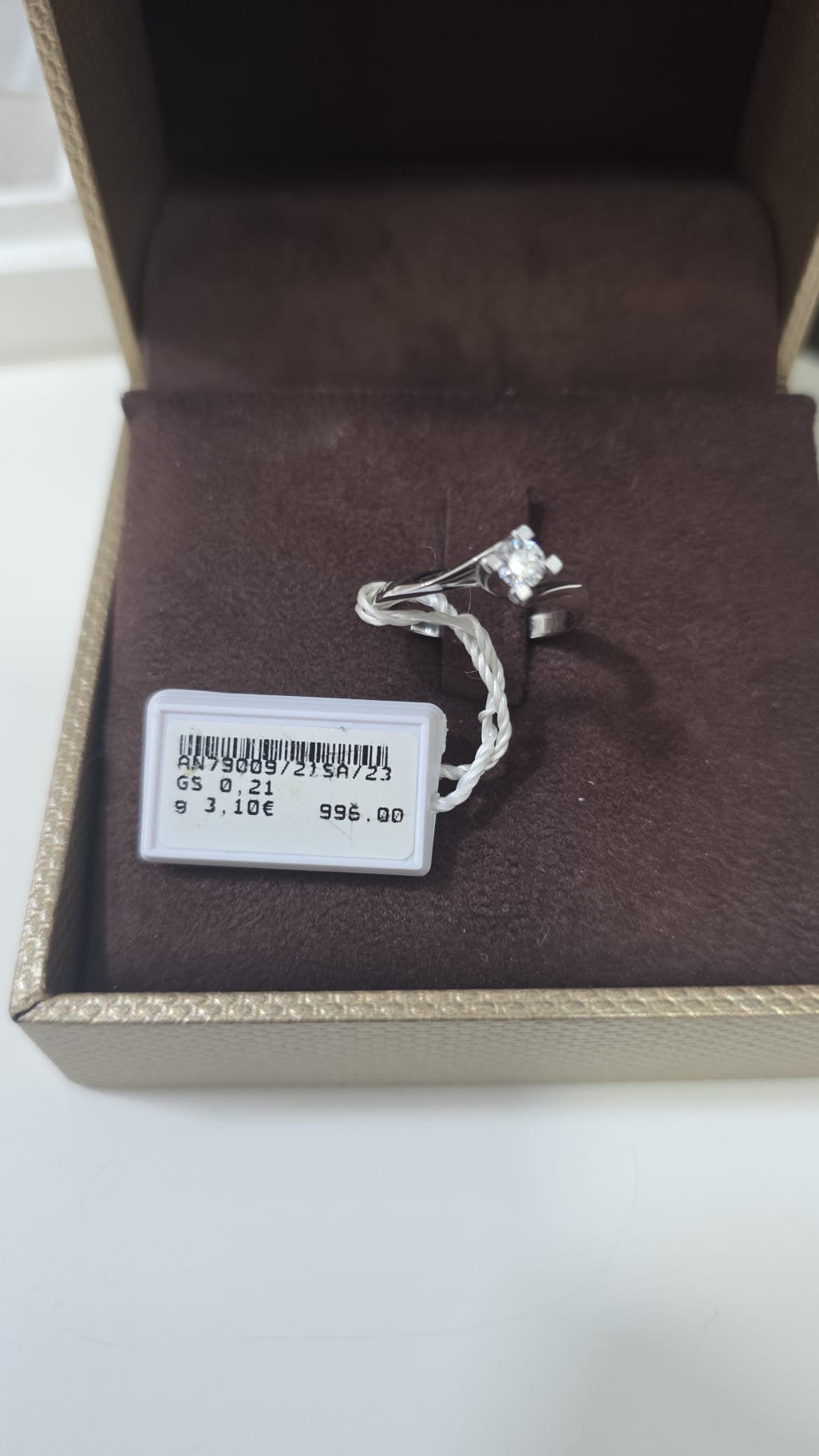 Anello Marika