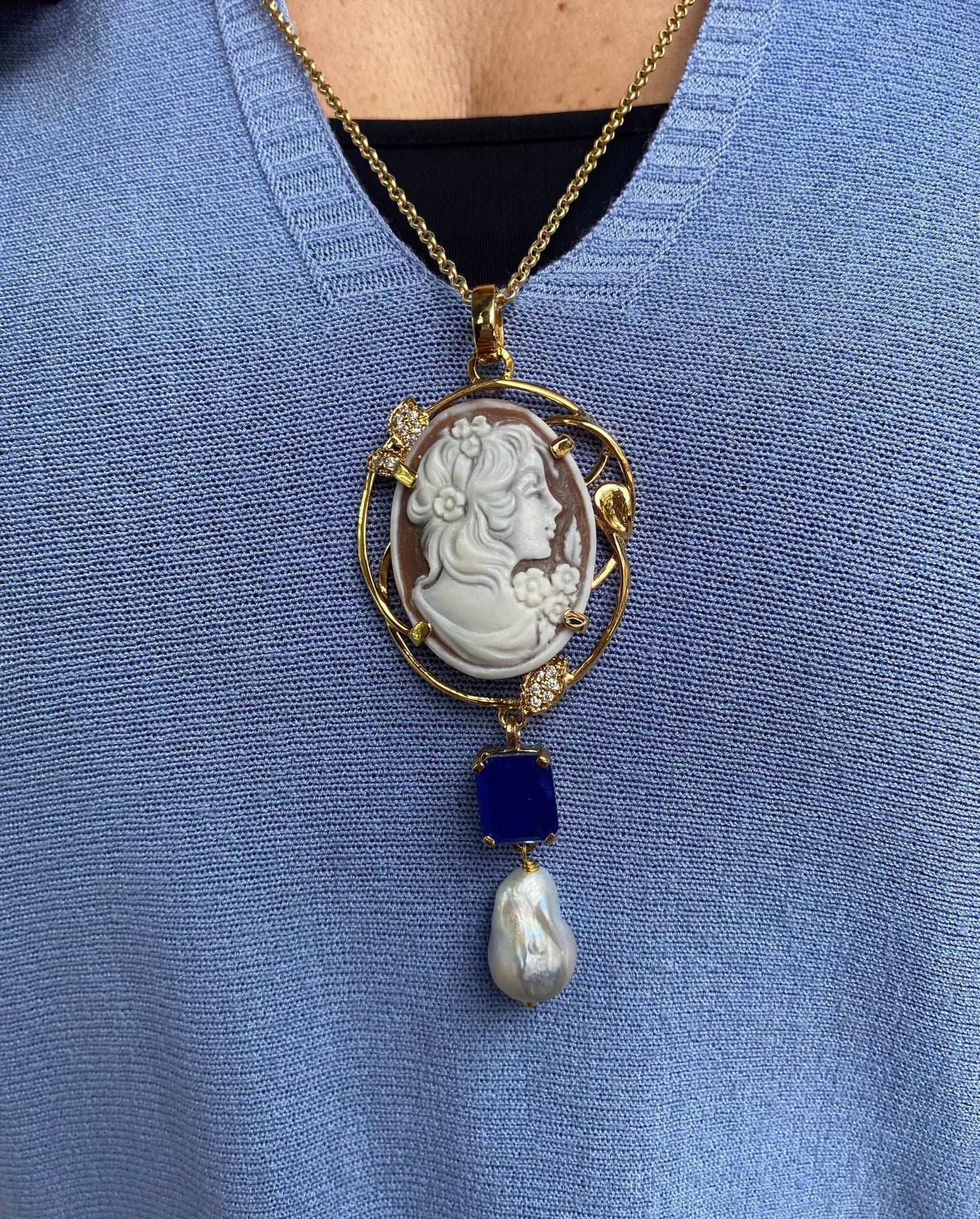 Collana Cammeo Volto Donna Con Quarzo Blu E Perla Collane