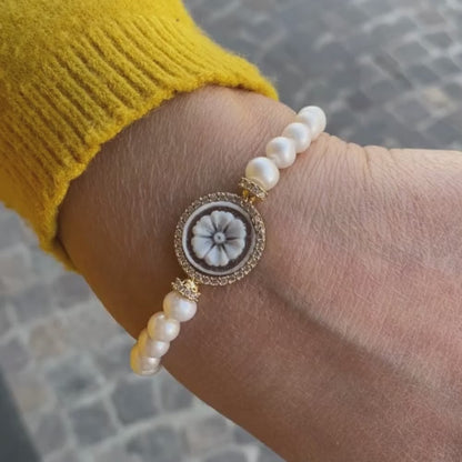 Bracciale Cammeo Con Fiore e Perle